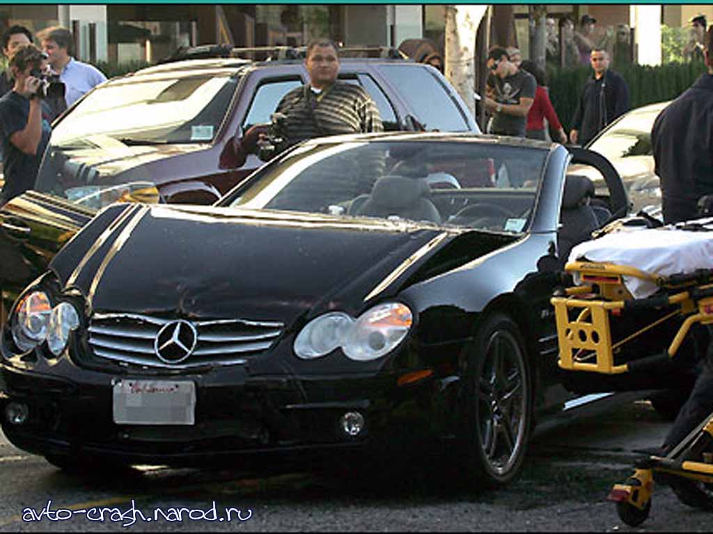 A mercedes is expensive. Сулейман Керимов Ferrari Enzo. Сулейман Керимов на машине. Сулейман Керимов фото. Сулейман Керимов авария.