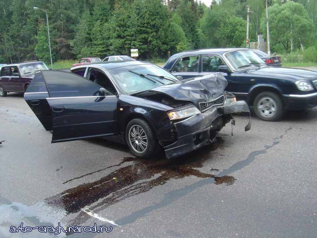 Совершенные дтп. Аварии на дорогах онлайн. Аварии на дорогах музыка 120 аварии. Самые сильные аварии при участии Дилимобиля.